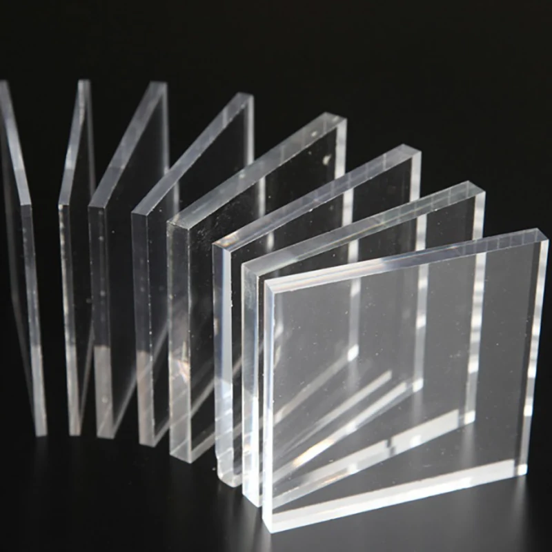 Tờ PVC và tấm acrylic có giống nhau không?