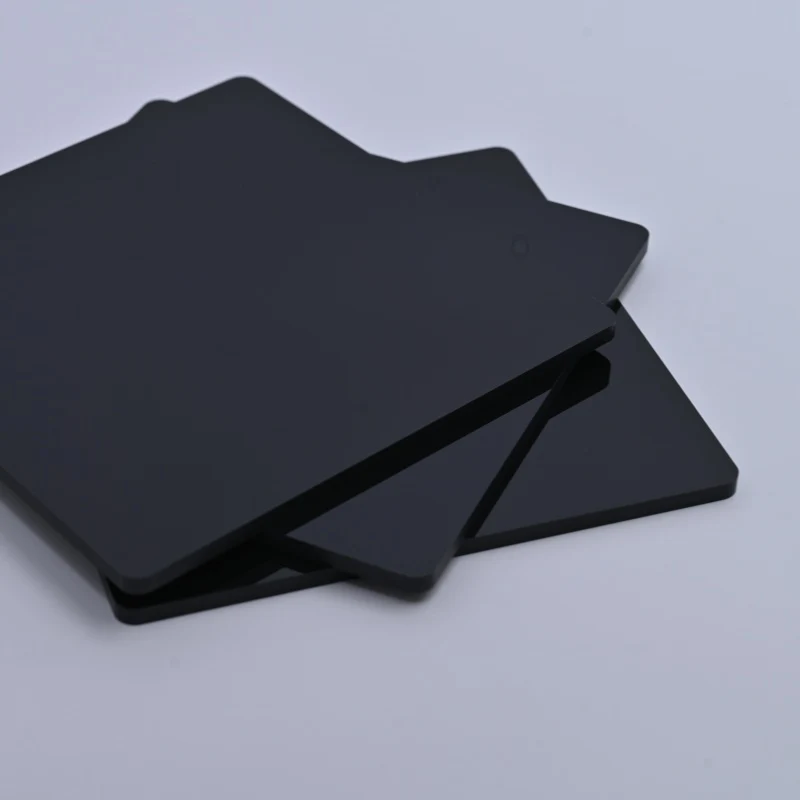 Tại sao tấm acrylic chống tĩnh lại quan trọng trong lĩnh vực công nghiệp?